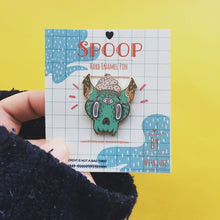 Load image into Gallery viewer, Spoop Skull Hard Enamel Pin
